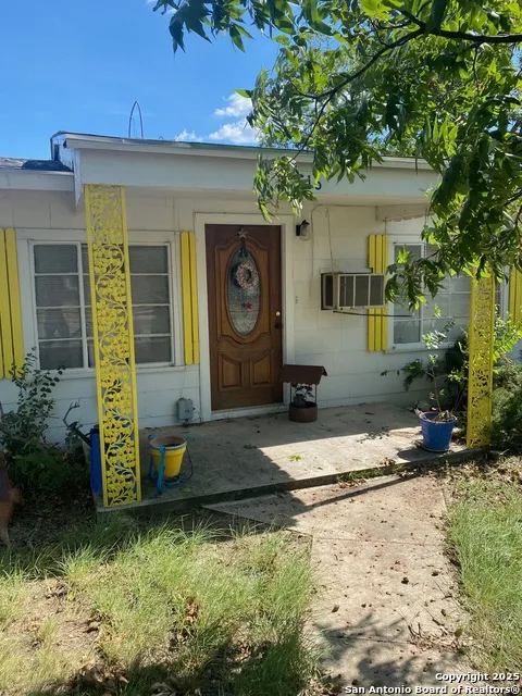 516 W Dunlap