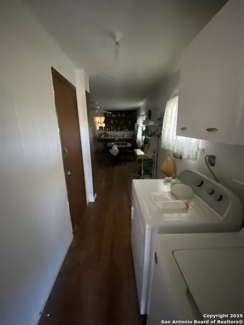516 W Dunlap Sabinal, TX 78881