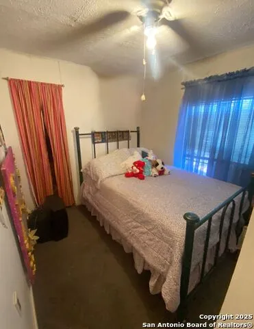516 W Dunlap Sabinal, TX 78881