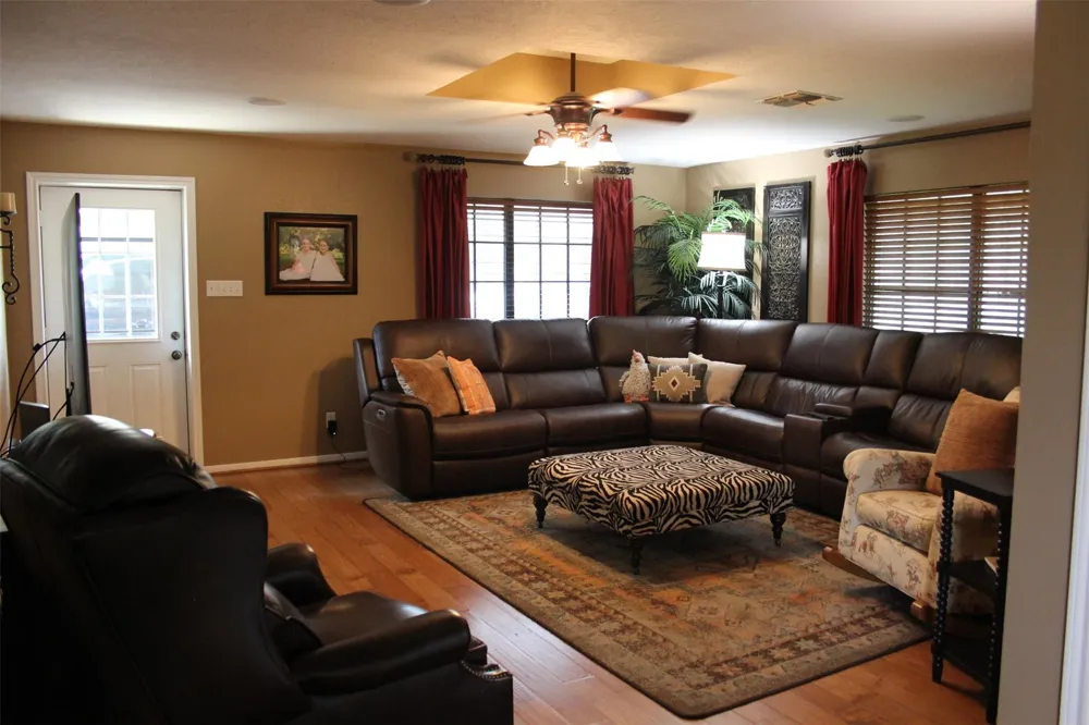 4148 Skinner Lane Richmond, TX 77406