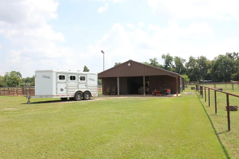 4148 Skinner Lane Richmond, TX 77406