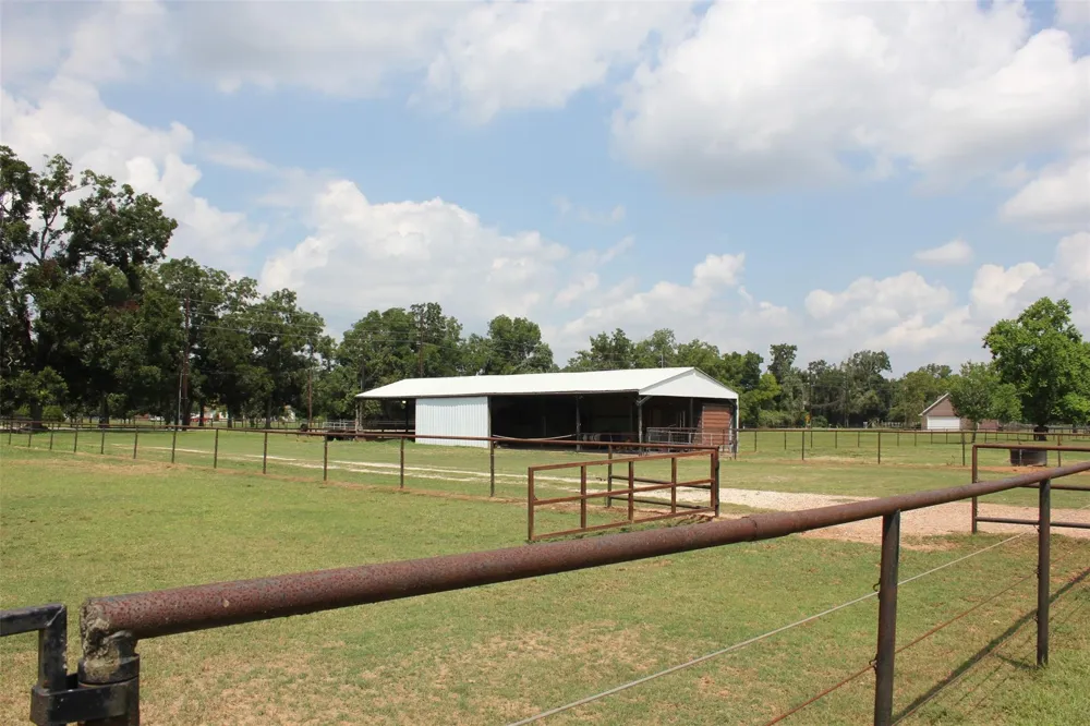 4148 Skinner Lane Richmond, TX 77406