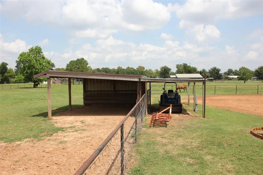 4148 Skinner Lane Richmond, TX 77406