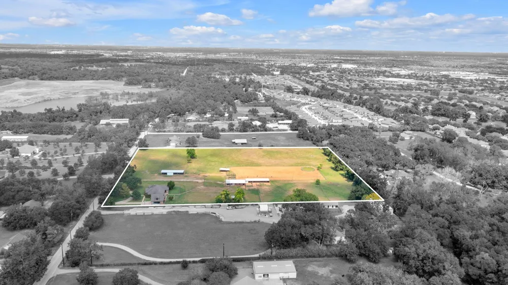 4148 Skinner Lane Richmond, TX 77406