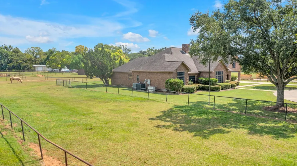 4148 Skinner Lane Richmond, TX 77406
