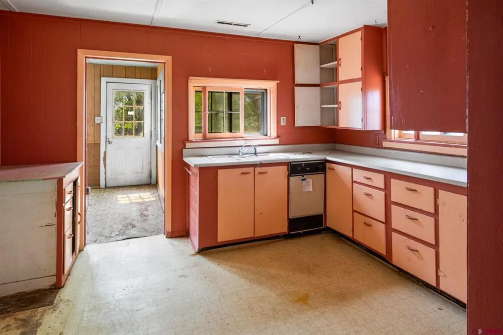 640 W 7th Avenue Nucla, CO 81424