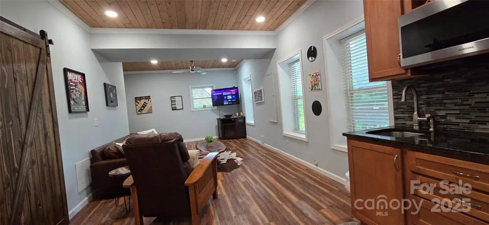 607 Rocky Top Trail Barnardsville, NC 28709
