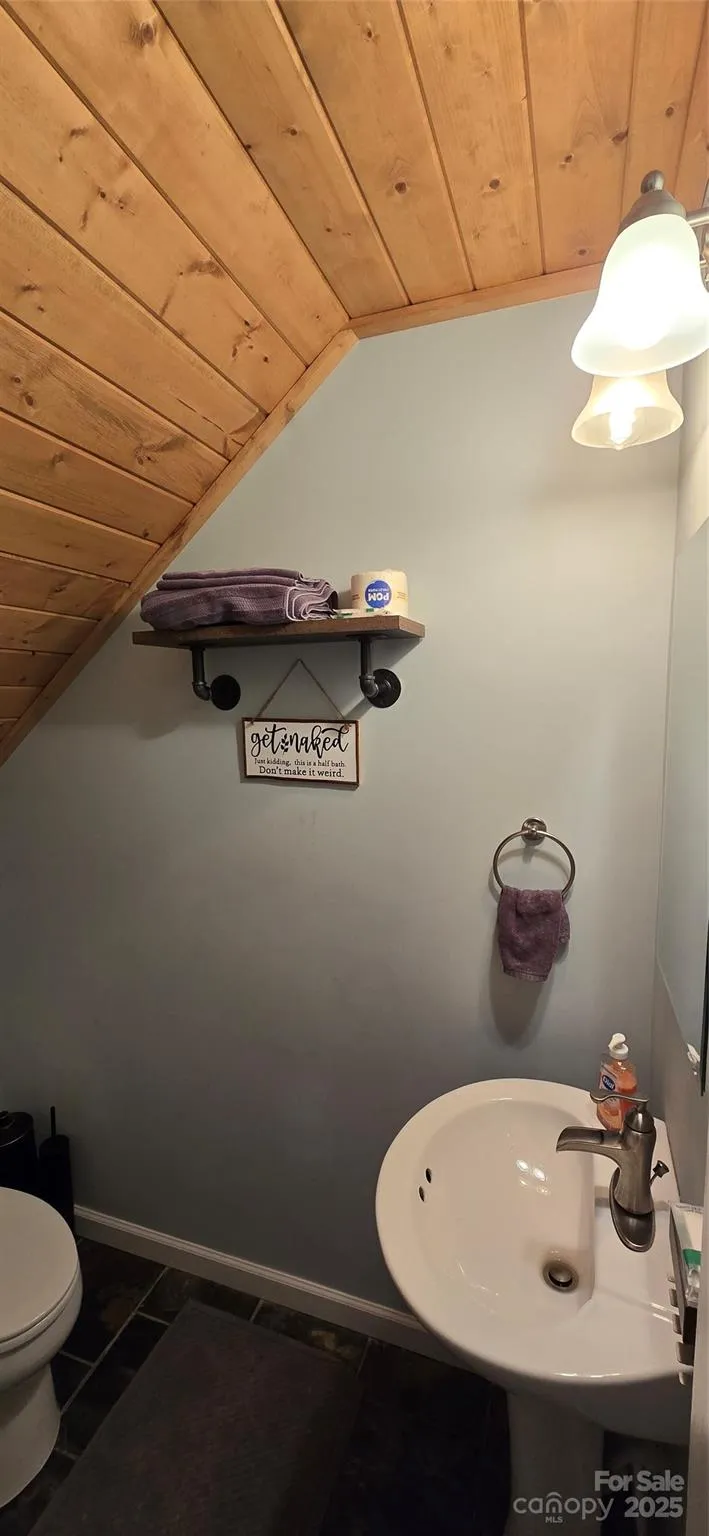 607 Rocky Top Trail Barnardsville, NC 28709