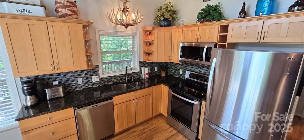 607 Rocky Top Trail Barnardsville, NC 28709
