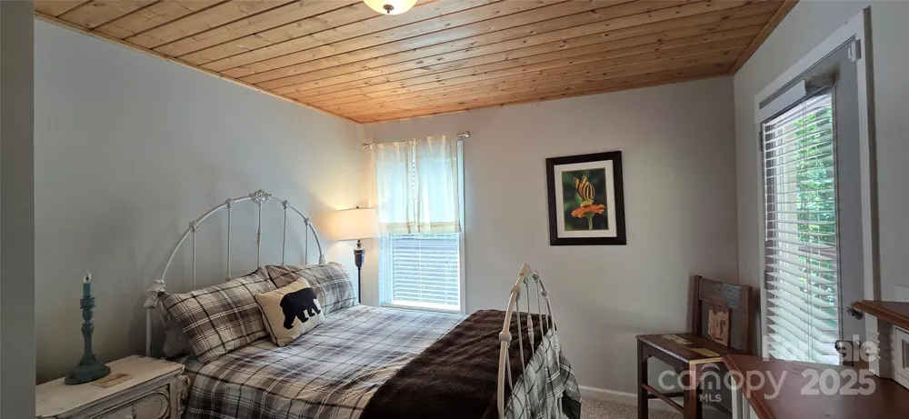 607 Rocky Top Trail Barnardsville, NC 28709