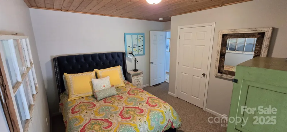607 Rocky Top Trail Barnardsville, NC 28709