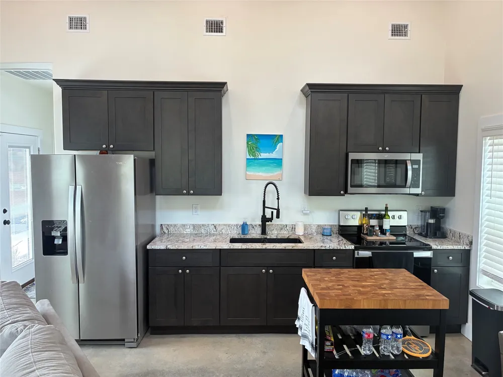 1617 W Terrace Boulevard Rockport, TX 78382