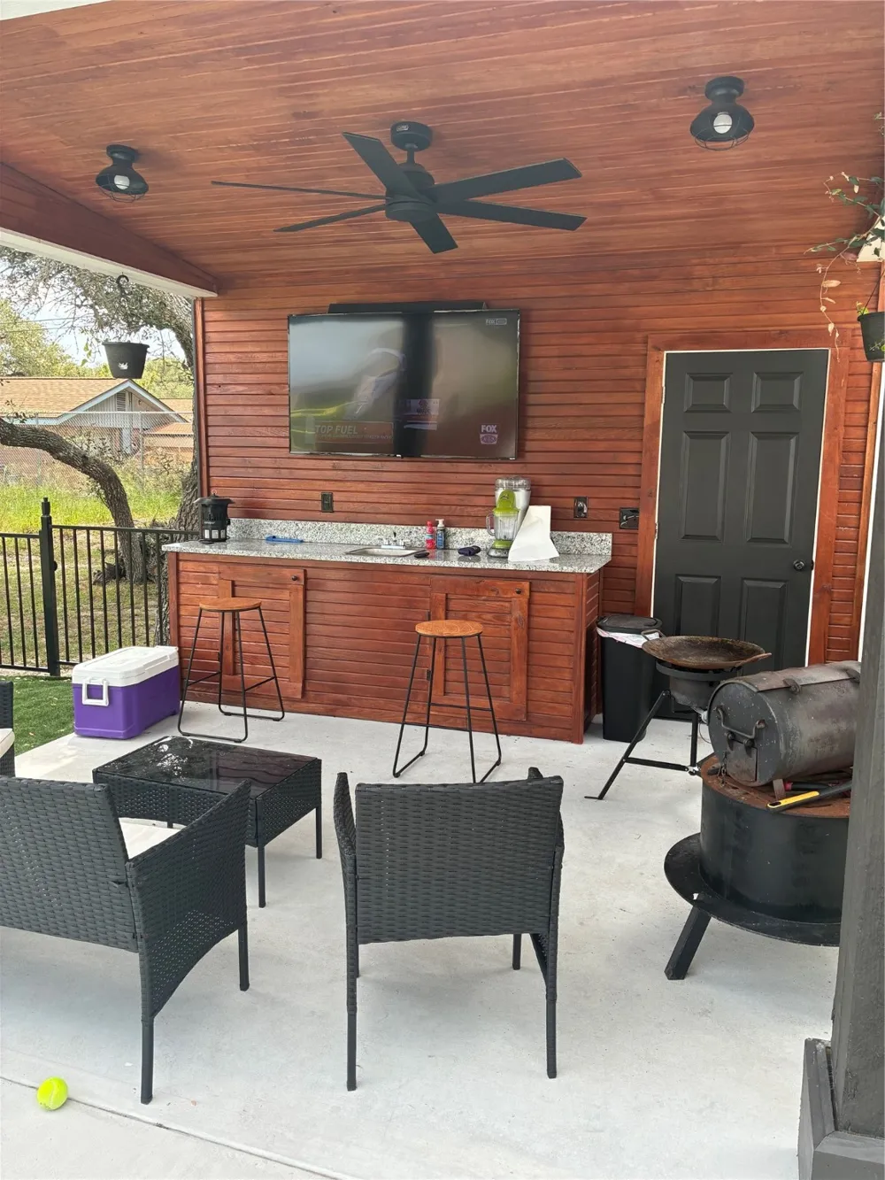 1617 W Terrace Boulevard Rockport, TX 78382