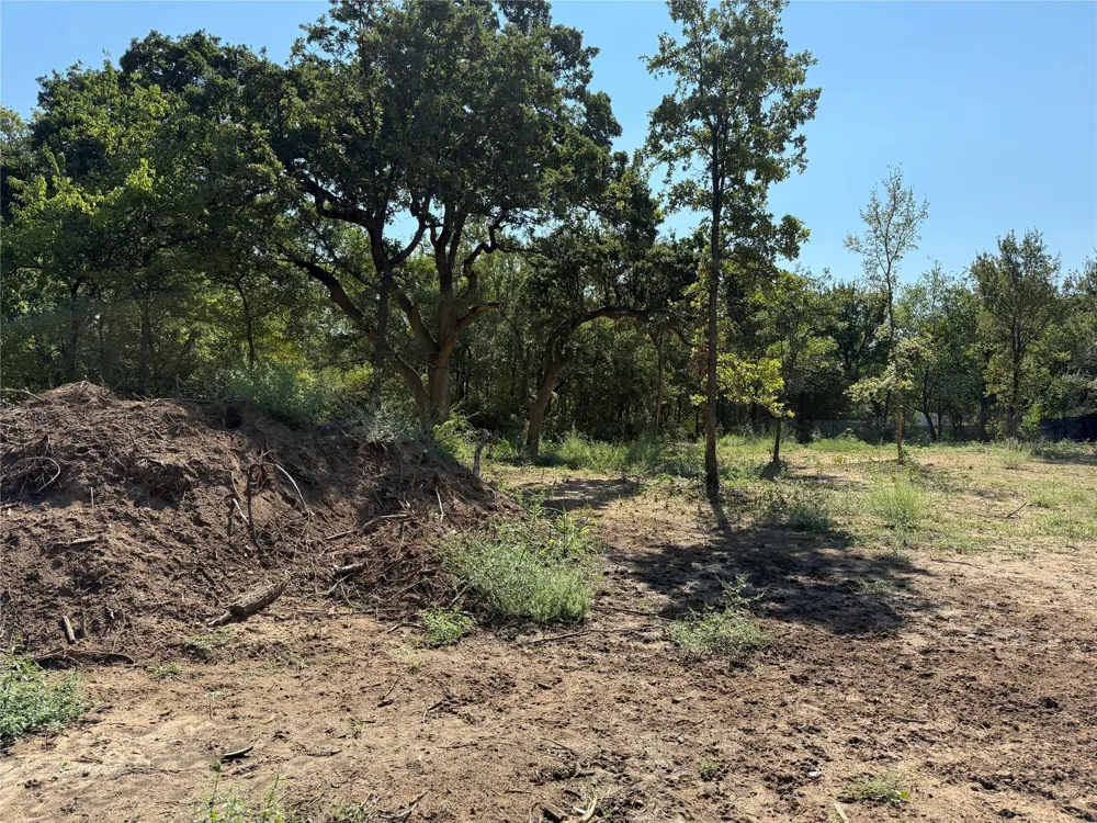 7136 Merrill Court Burleson, TX 76028