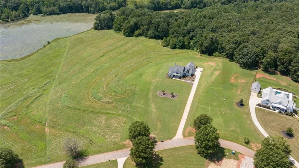 825 Hampton Way Monroe, GA 30656