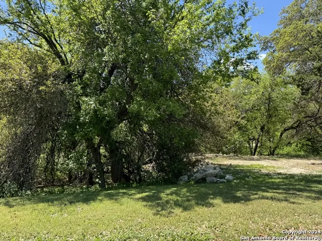 56 Eton Green Cir San Antonio, TX 78257