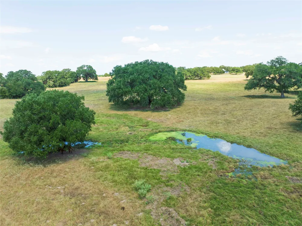 265 Boulton Creek Road Flatonia, TX 78941