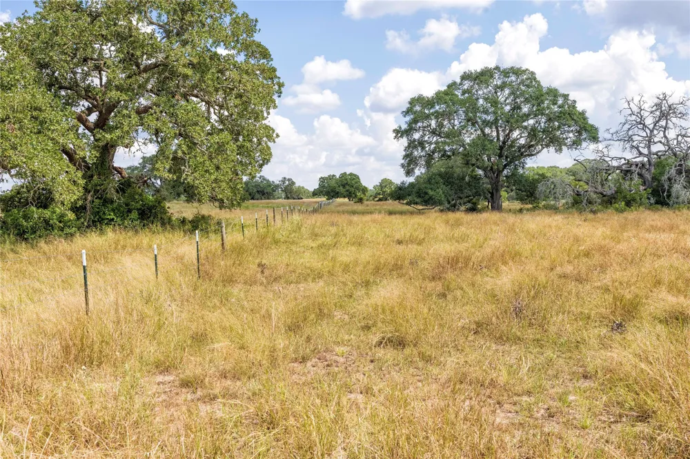 265 Boulton Creek Road Flatonia, TX 78941