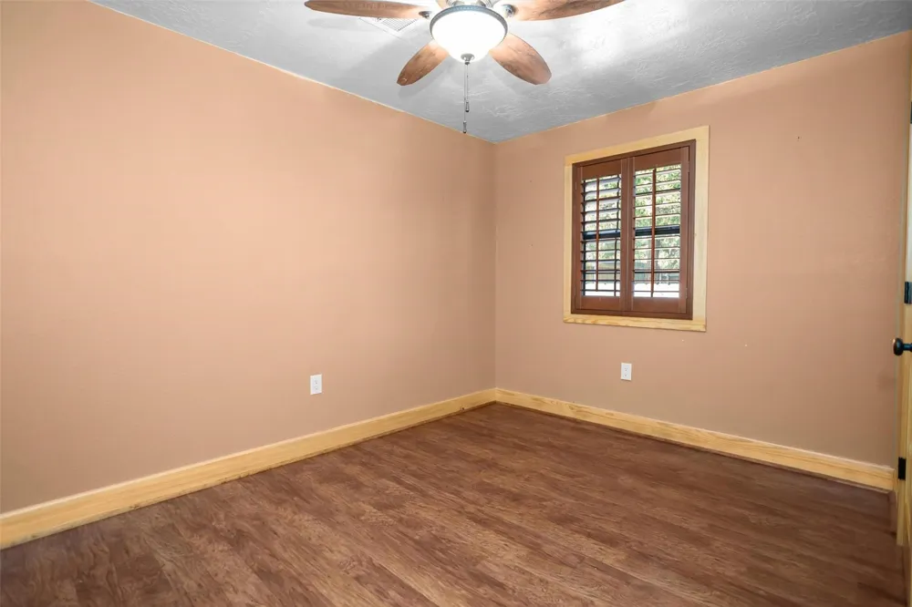 2399 Cr 1885 Grapeland, TX 75844