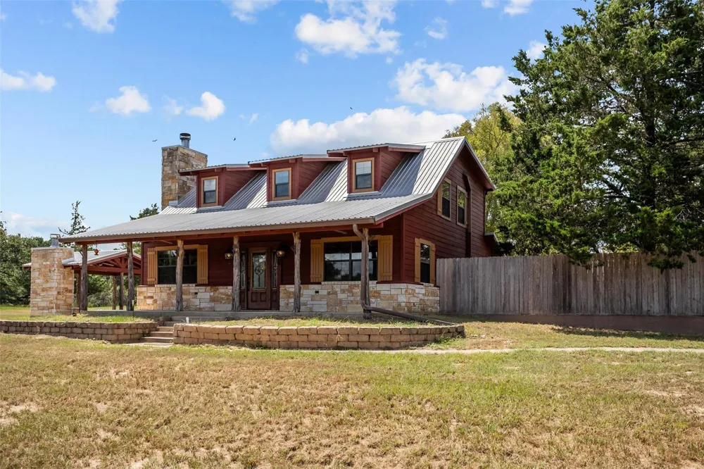 2399 Cr 1885 Grapeland, TX 75844