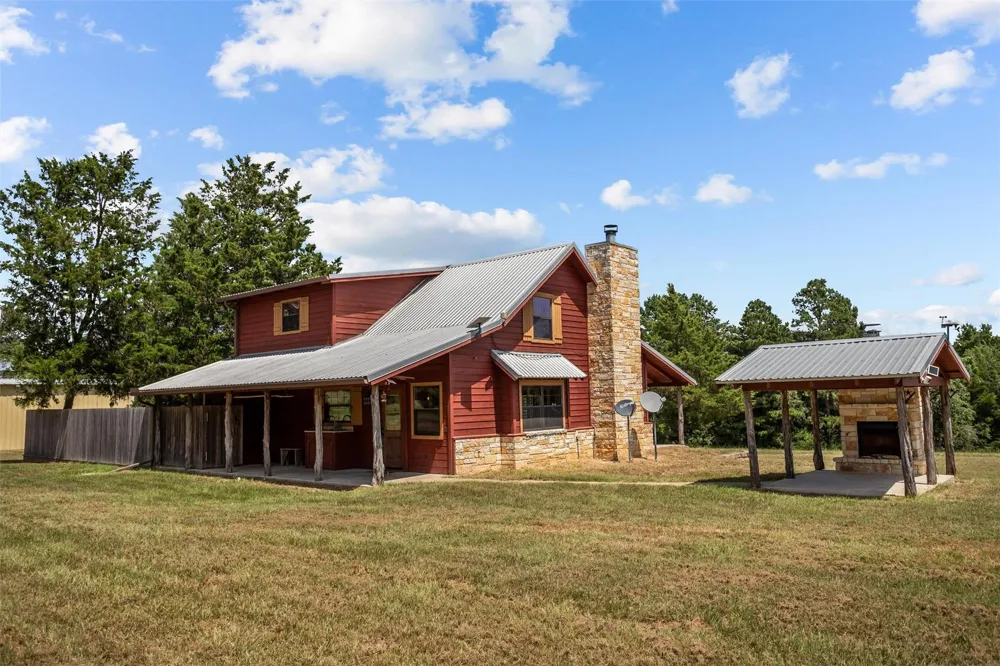 2399 Cr 1885 Grapeland, TX 75844