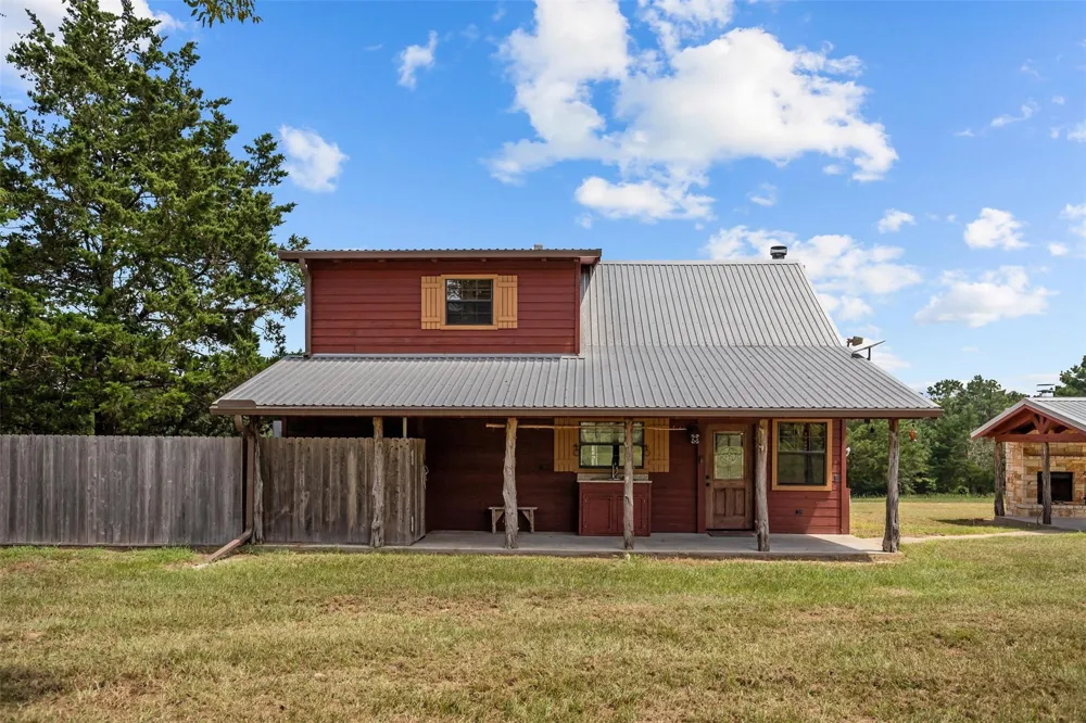 2399 Cr 1885 Grapeland, TX 75844