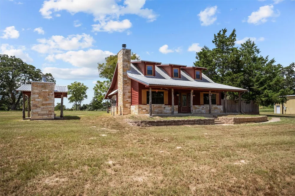 2399 Cr 1885 Grapeland, TX 75844
