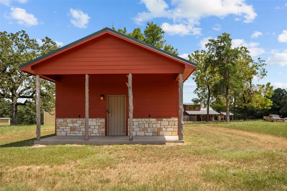 2399 Cr 1885 Grapeland, TX 75844