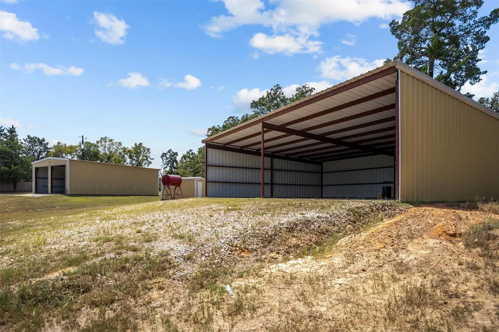 2399 Cr 1885 Grapeland, TX 75844