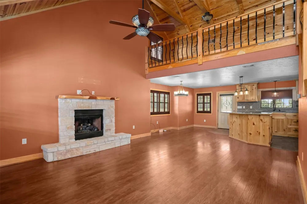 2399 Cr 1885 Grapeland, TX 75844