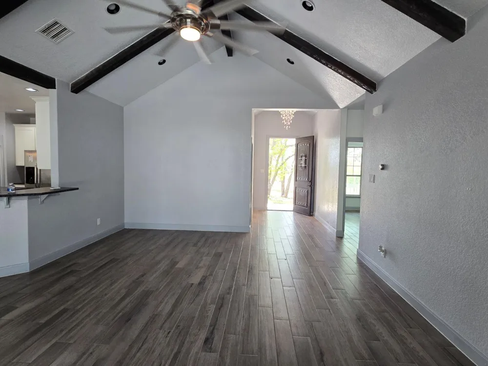 114 County Road 6863 Natalia, TX 78059