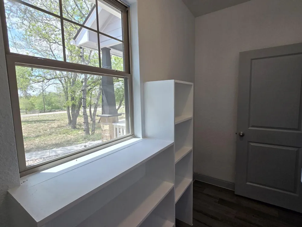 114 County Road 6863 Natalia, TX 78059