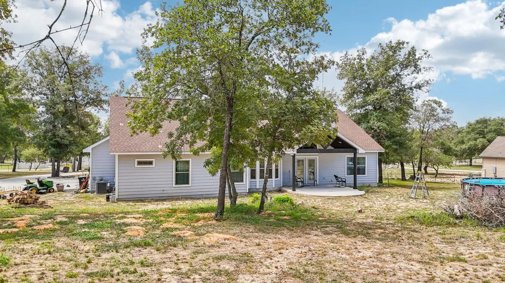 114 County Road 6863 Natalia, TX 78059