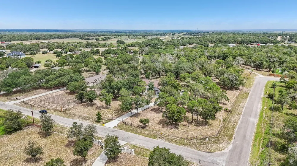 114 County Road 6863 Natalia, TX 78059