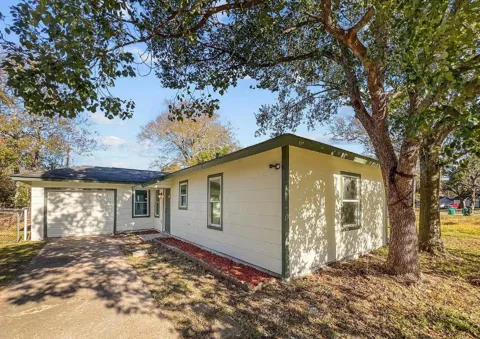 2208 Norwood Drive