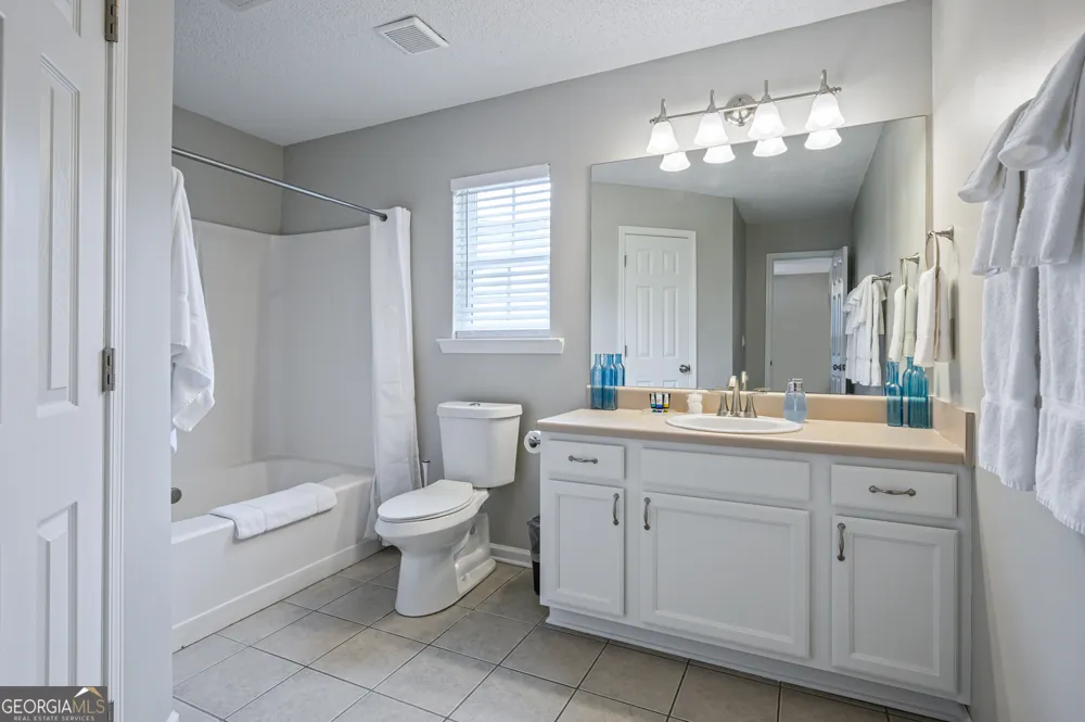 31 Middleton CT Cartersville, GA 30120