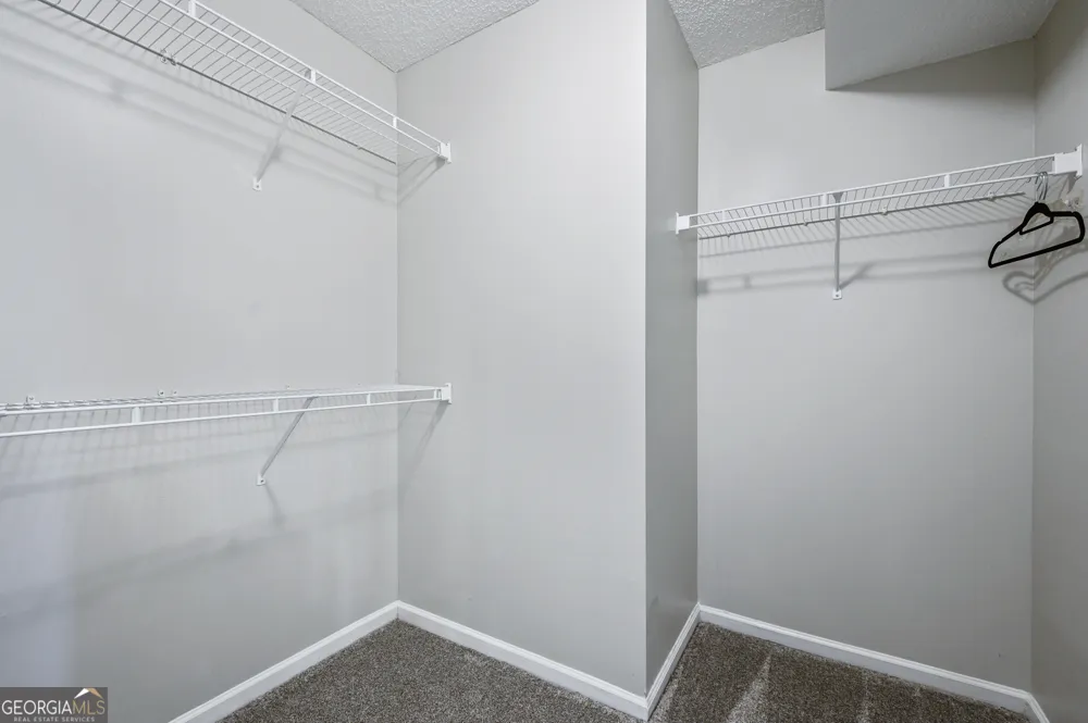 31 Middleton CT Cartersville, GA 30120