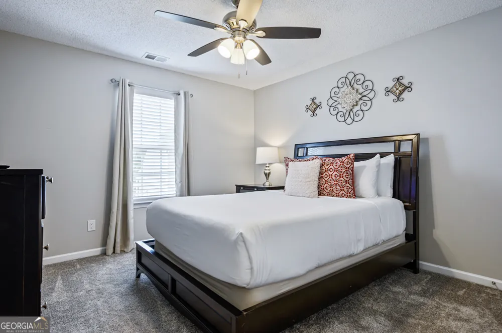 31 Middleton CT Cartersville, GA 30120