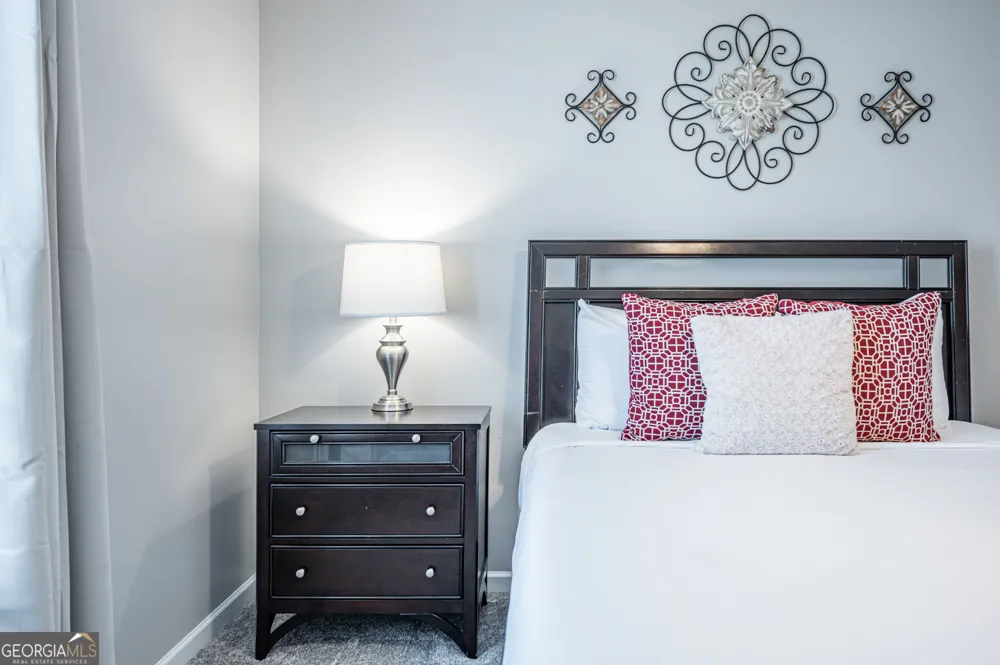 31 Middleton CT Cartersville, GA 30120