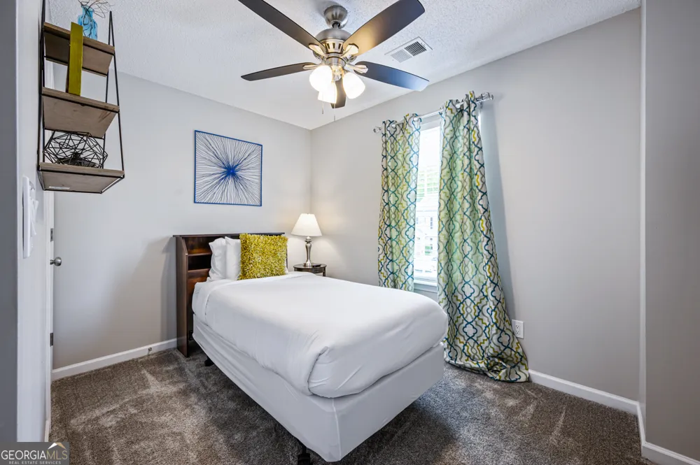 31 Middleton CT Cartersville, GA 30120