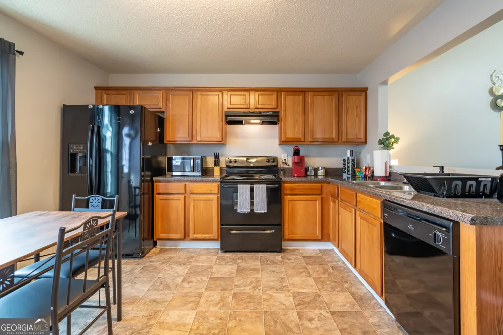 106 Middlebrook DR Cartersville, GA 30120