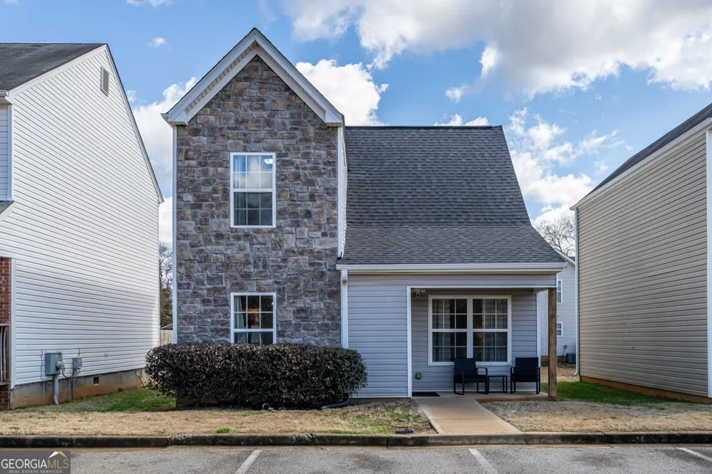 106 Middlebrook DR Cartersville, GA 30120