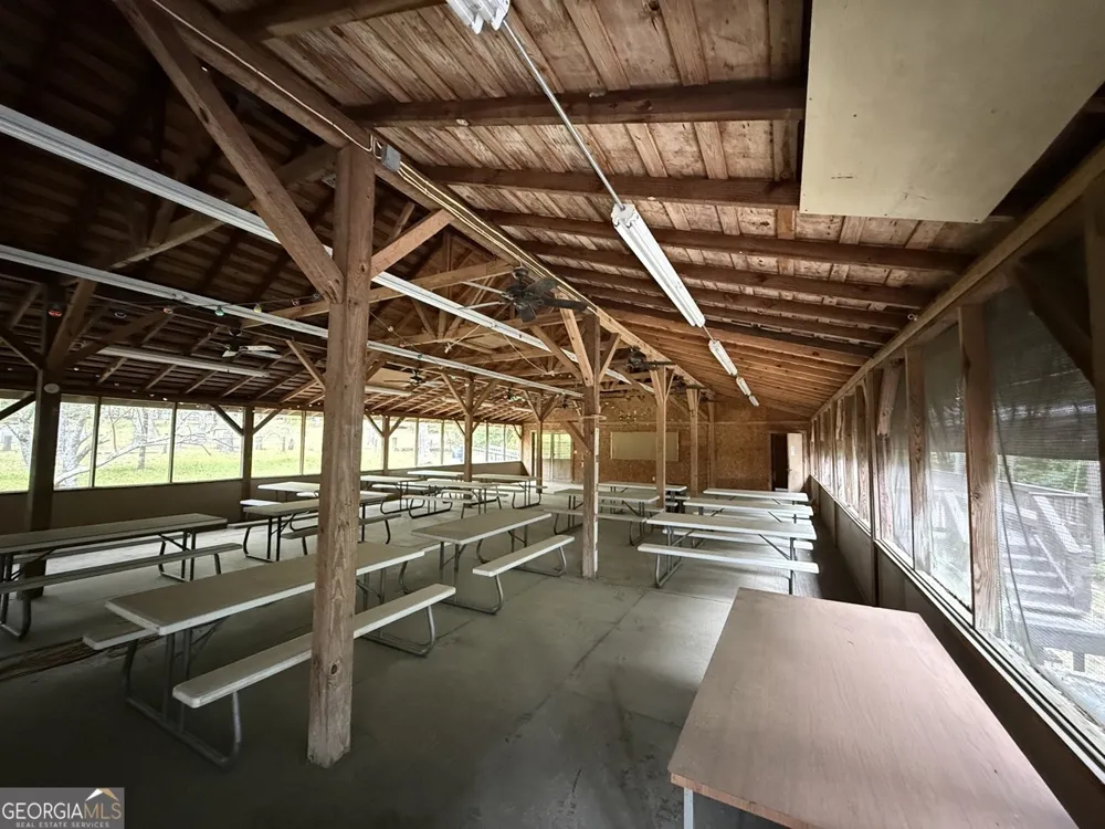 2251 Boy scout RD Byron, GA 31008