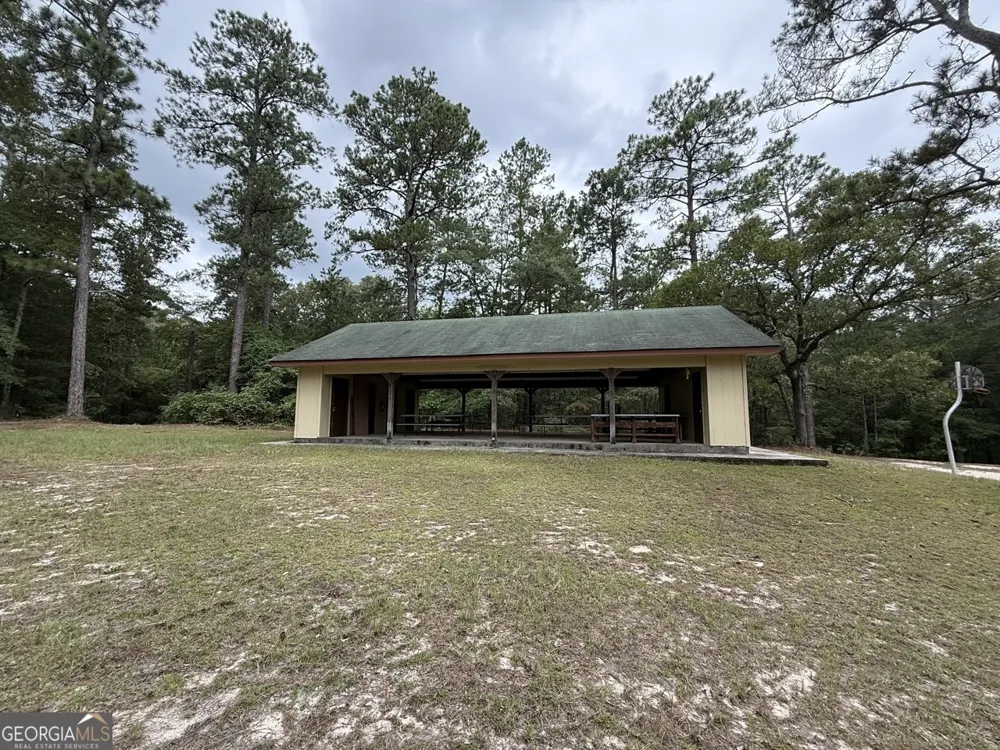 2251 Boy scout RD Byron, GA 31008