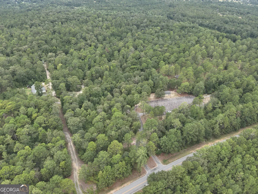 2251 Boy scout RD Byron, GA 31008