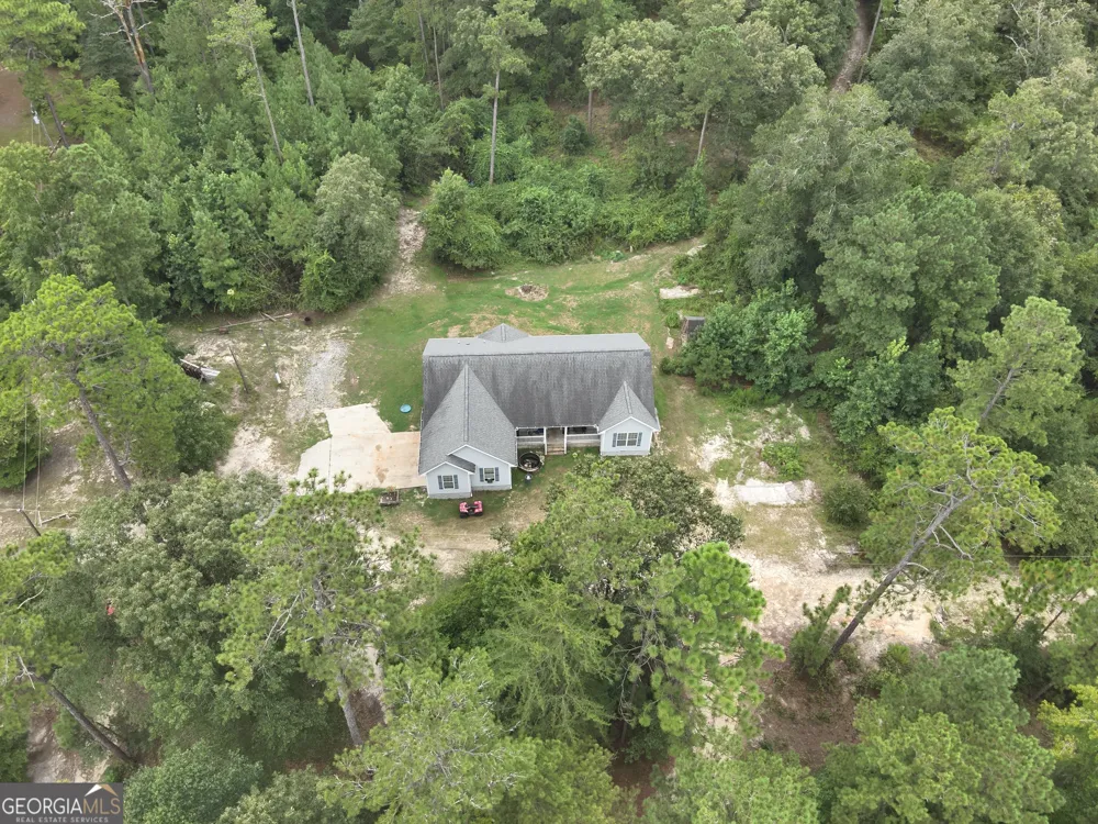 2251 Boy scout RD Byron, GA 31008