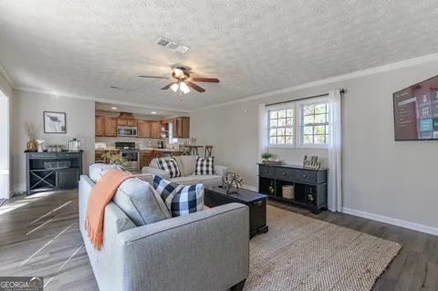 196 Etowah DR