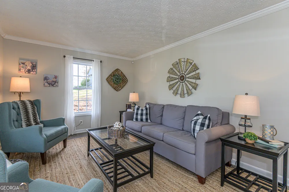196 Etowah DR Cartersville, GA 30120