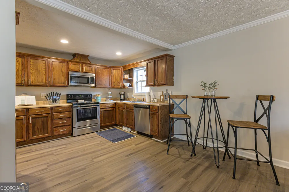 196 Etowah DR Cartersville, GA 30120
