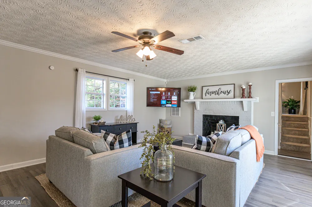 196 Etowah DR Cartersville, GA 30120